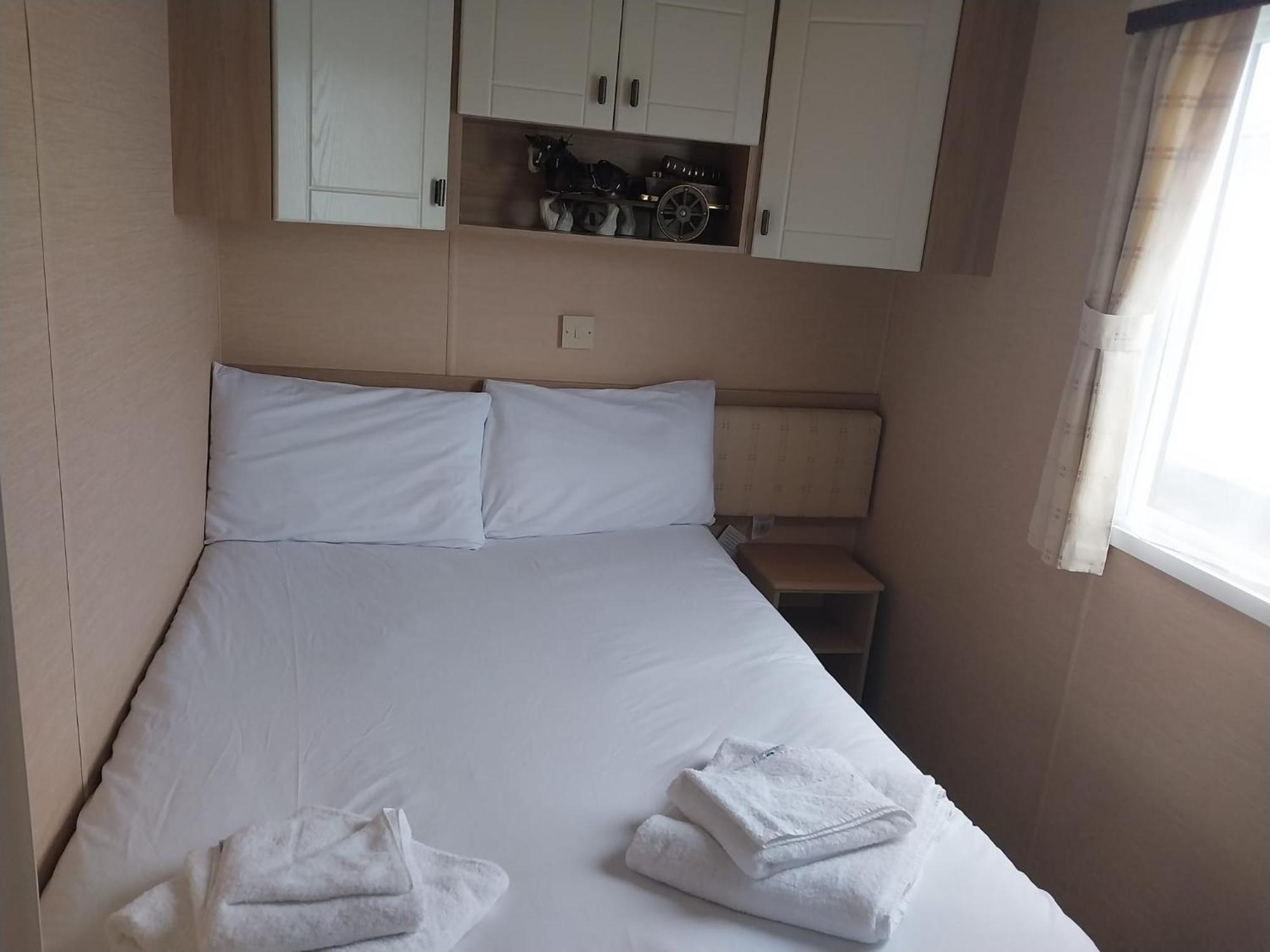 White Haven - With 2 Double Rooms วินเชลซี ภายนอก รูปภาพ