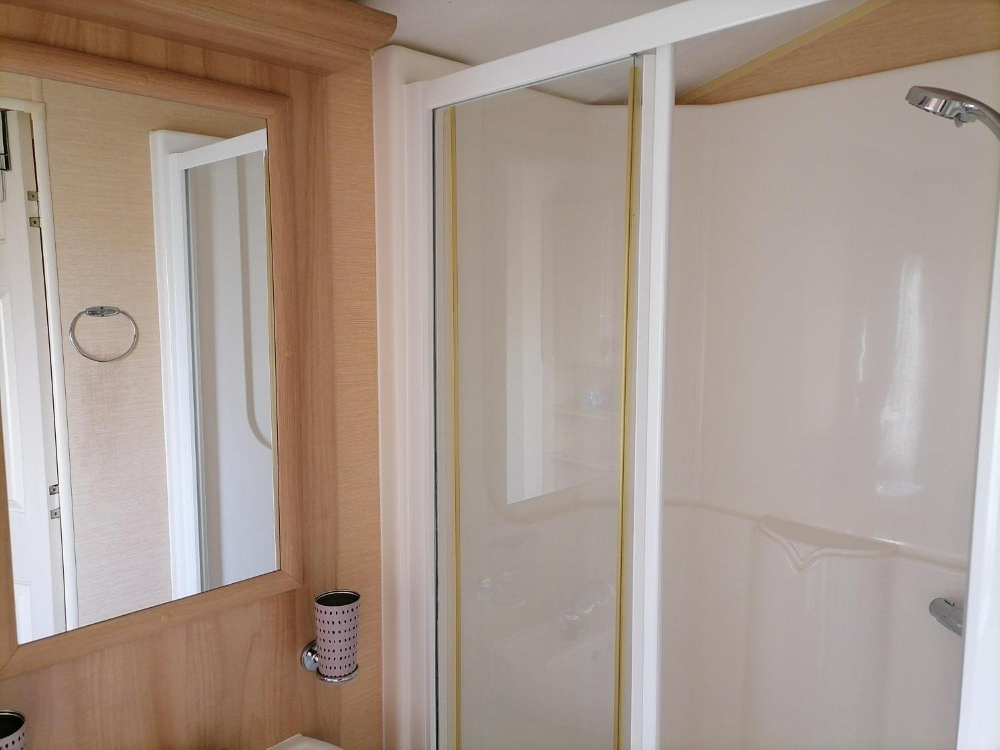 White Haven - With 2 Double Rooms วินเชลซี ภายนอก รูปภาพ
